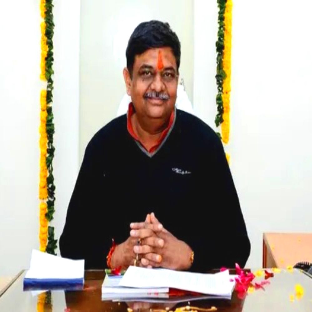 जैसलमेर में कल मनाया जायेगा गोडावण दिवस:वन मंत्री संजय शर्मा गोडावण प्रतिमा का अनावरण करेंगे; ब्रीडिंग सेंटर भी जाएंगे