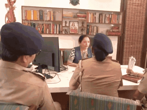लेखिका मधु किश्वर ने मांगी अग्रिम जमानत:PM मोदी से जुड़ा वीडियो शेयर करने का मामला हाईकोर्ट पहुंचा, जिला अदालत से राहत नहीं मिली