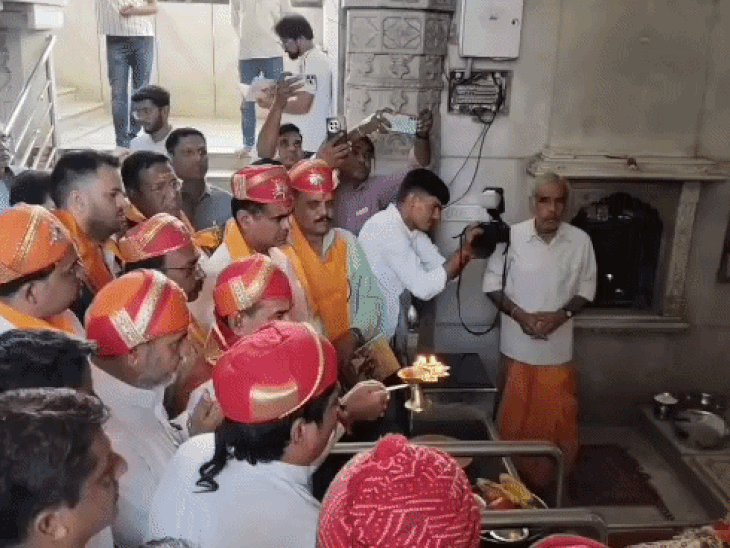 उदयपुर दौरे पर बीजेपी प्रदेशाध्यक्ष मदन राठौड़:महाकाल मंदिर में दर्शन किए, शाम को सुखाड़िया रंगमंच पर कार्यकर्ताओं को देंगे जीत का मंत्र
