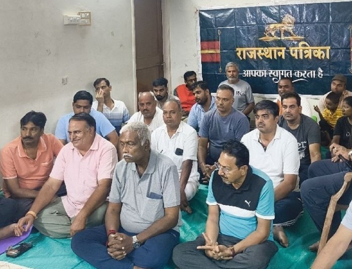 योग, ध्यान और वैदिक मंत्रों से गूंजा निशुल्क शिविर, लोगों ने उत्साह से लिया भाग