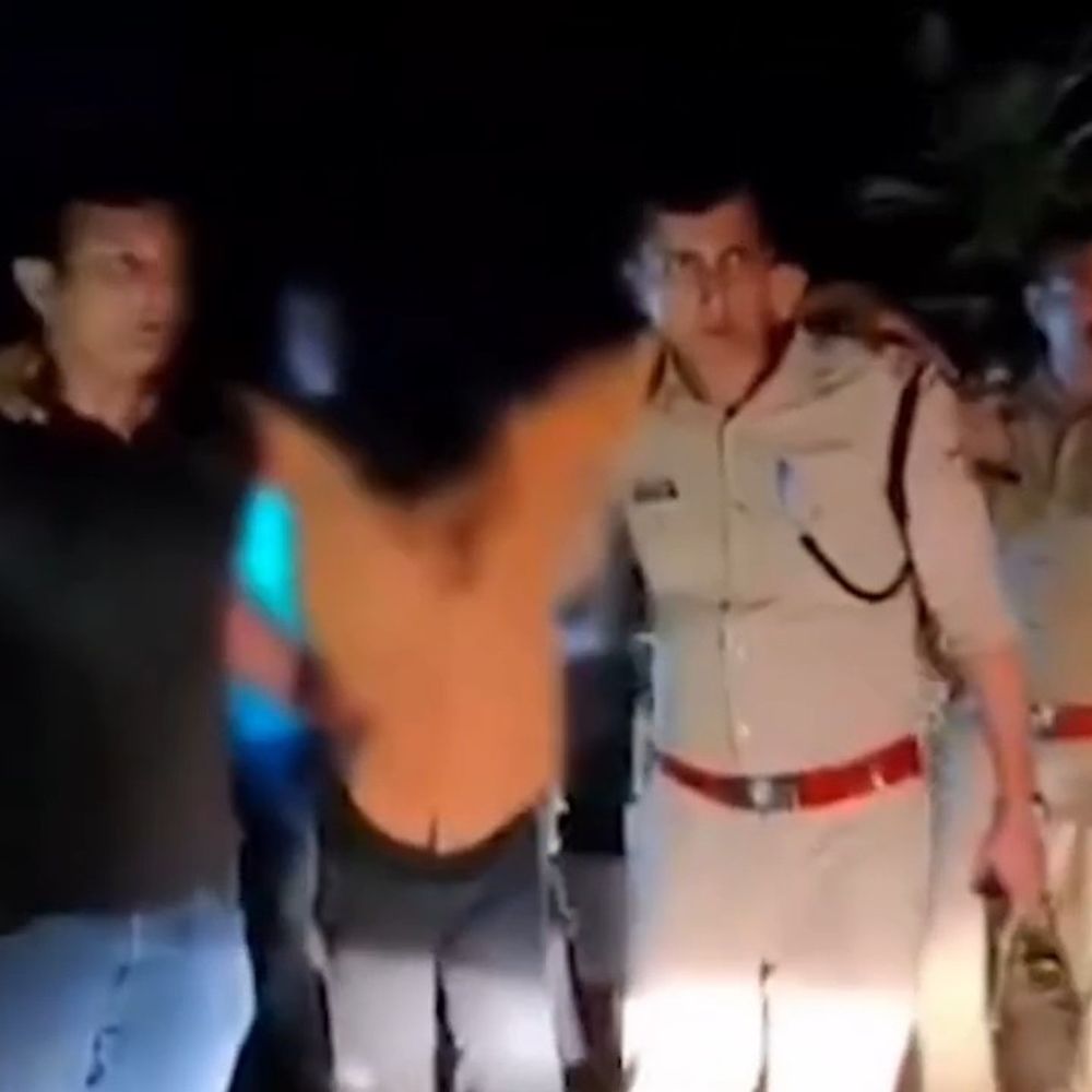 सीतामढ़ी के 2 वांटेड अपराधियों का ऋषिकेश में एनकाउंटर:CSP संचालक हत्याकांड में वांछित, पुलिस ने पैर में गोली मारकर पकड़ा
