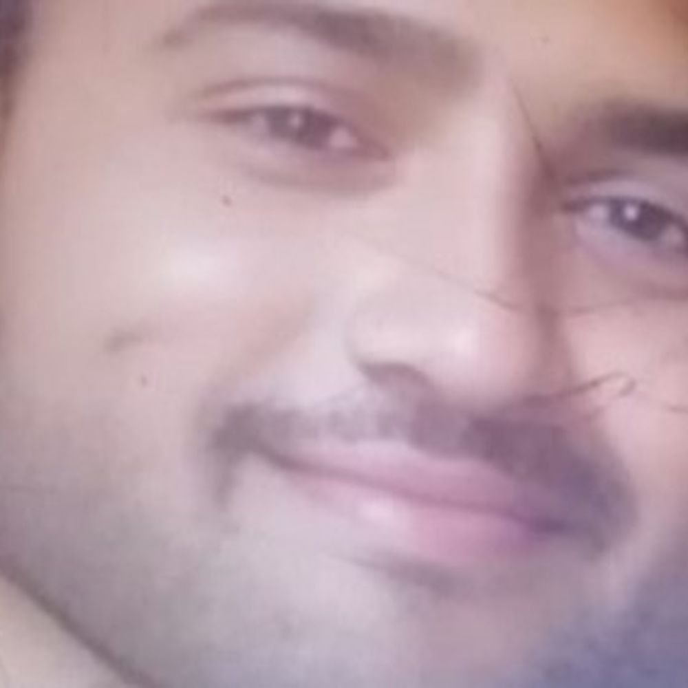 भोजपुर में करंट लगने से किराना दुकानदार की मौत:बिजली के खंभे पर हाथ रखा था, अपनी शॉप खोलने के लिए गए थे