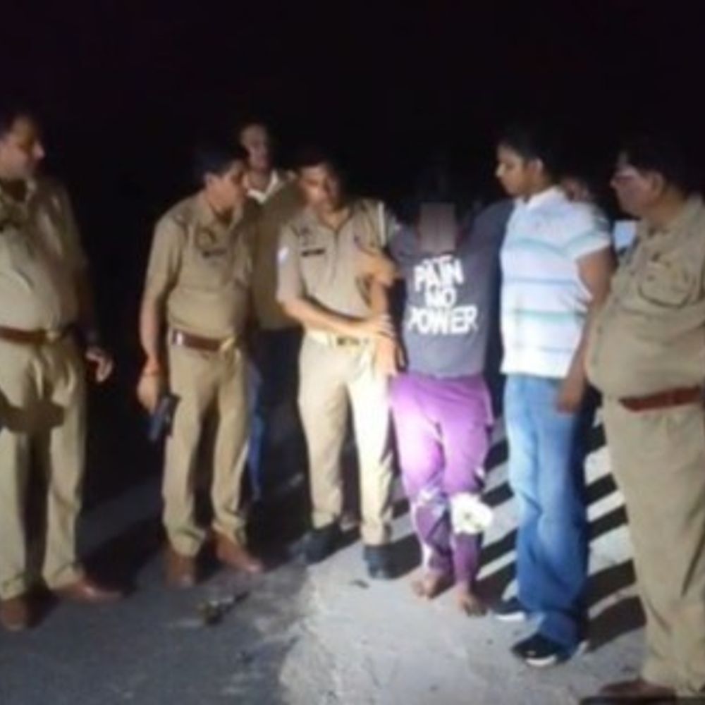सहारनपुर पुलिस मुठभेड़ में दो बदमाश अरेस्ट:एक पैर में लगी गोली, चोरी की भैंस बरामद, बदमाशों ने पुलिस पर चला दी थी गोली