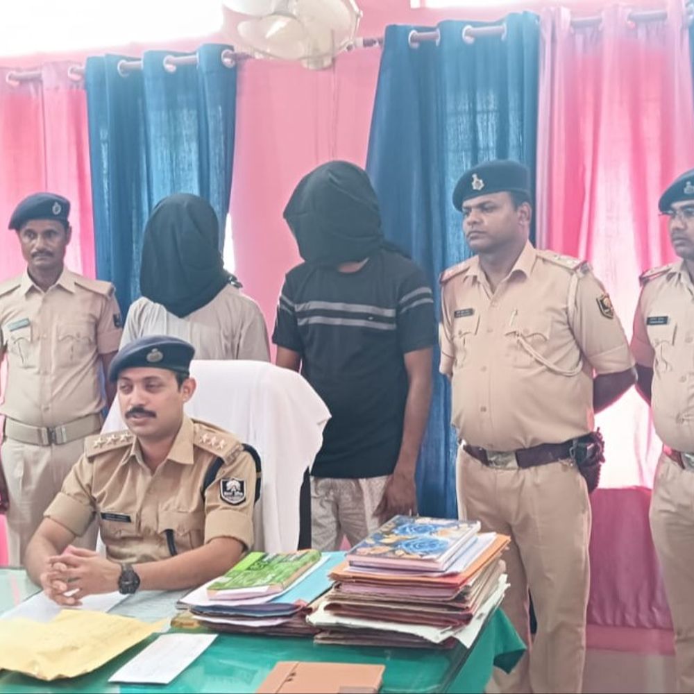 पूर्णिया में 10 लाख की स्मैक जब्त:पश्चिम बंगाल से लेकर आ रहे थे खेप, दो तस्कर गिरफ्तार