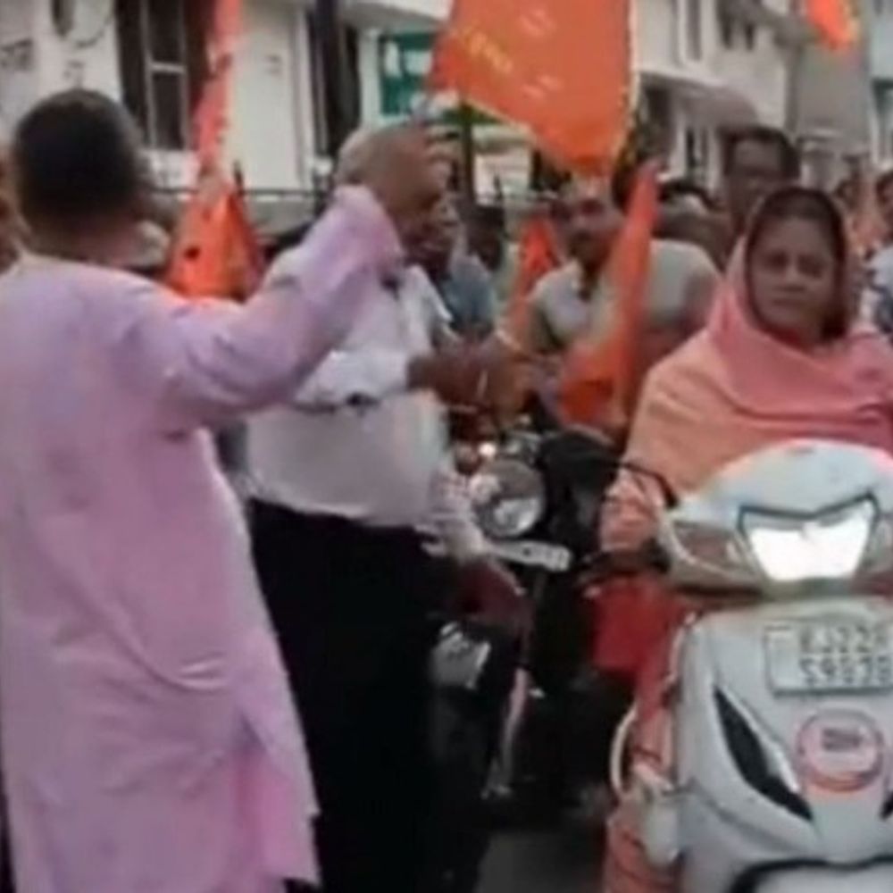तीन दिवसीय अधिकमास परिक्रमा कल से:03 दिन में 45 KM पैदल चलकर श्रद्धालु करेंगे 121 मंदिरों के दर्शन