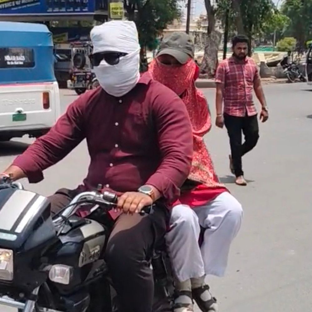 ग्वालियर में सुबह 8:30 बजे ही पारा 33 डिग्री पार:शहर में गर्मी और उमस से लोग बेहाल, आने वाले दिनों में बूंदाबांदी के आसार