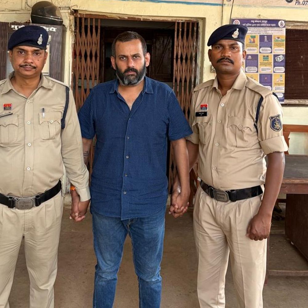 दुर्ग में हार्वेस्टर डीलर की ठगी का दायरा बढ़ा:तीन और किसानों से 61 लाख की धोखाधड़ी, पहले 27 लाख की शिकायत, पुलिस जांच तेज