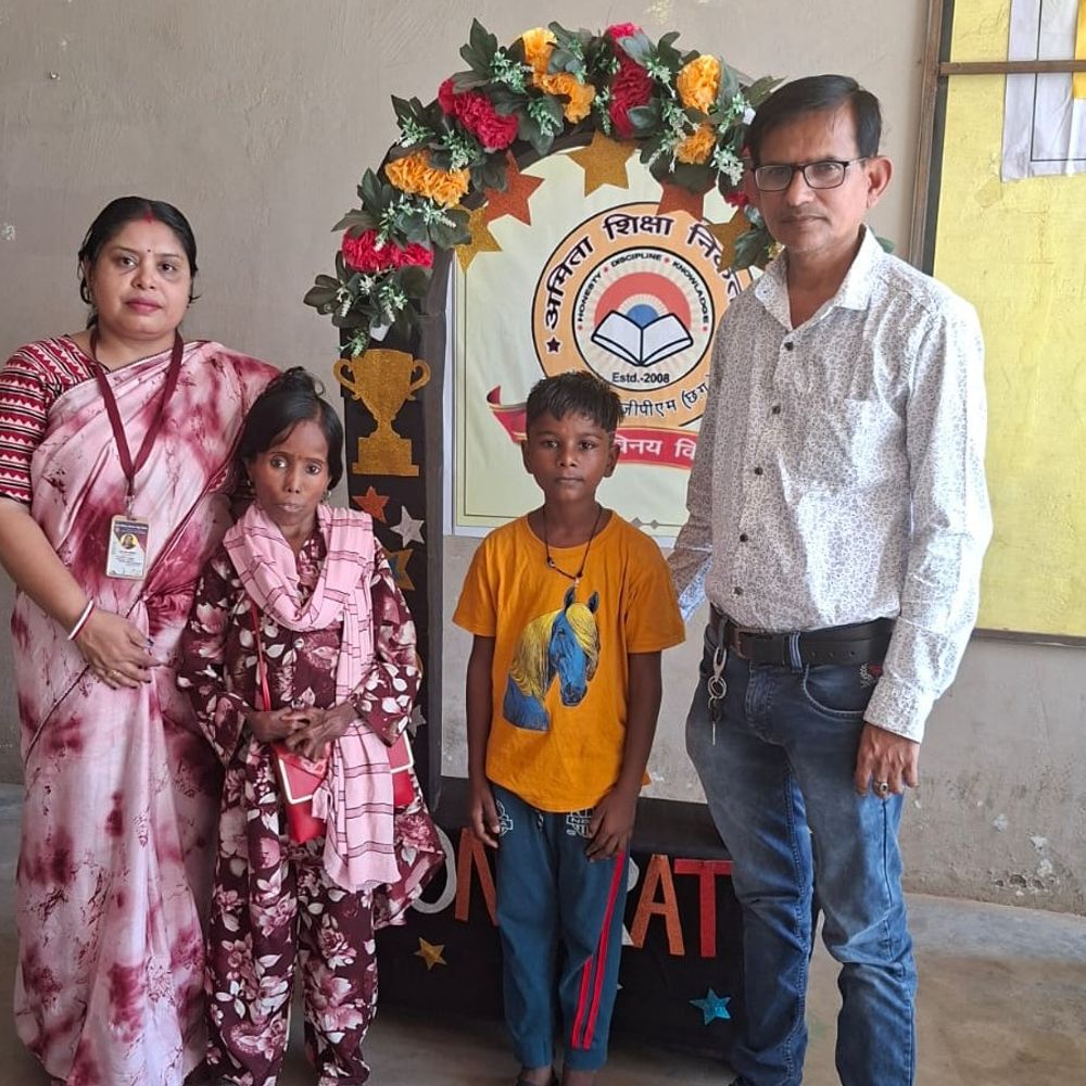 दिव्यांग मां के संघर्ष की जीत:निजी स्कूल ने बेटे की मुफ्त शिक्षा का उठाया जिम्मा, खबर सामने आते ही प्रशासन और शिक्षा विभाग सक्रिय