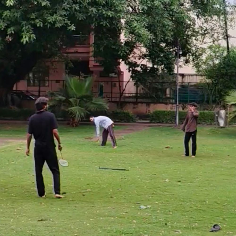 ग्वालियर में तेज आंधी- बारिश के आसार:सुबह से हल्के बादल छाए, ठंडी हवाएं चल रही; गर्मी से मिली राहत