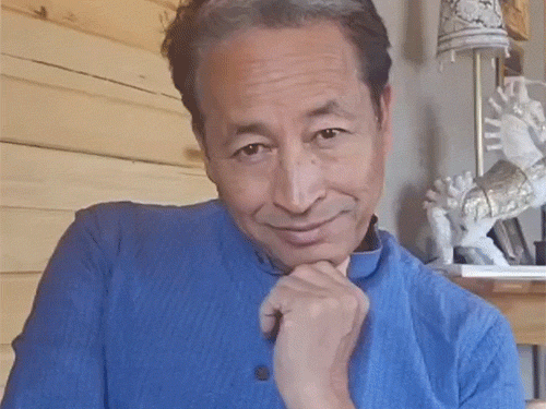 सोनम वांगचुक कॉकरोच जनता पार्टी के समर्थन में आए:कहा- शिक्षा मंत्री ने इस्तीफा नहीं दिया तो 6 जून को जंतर-मंतर पर प्रदर्शन में शामिल होऊंगा