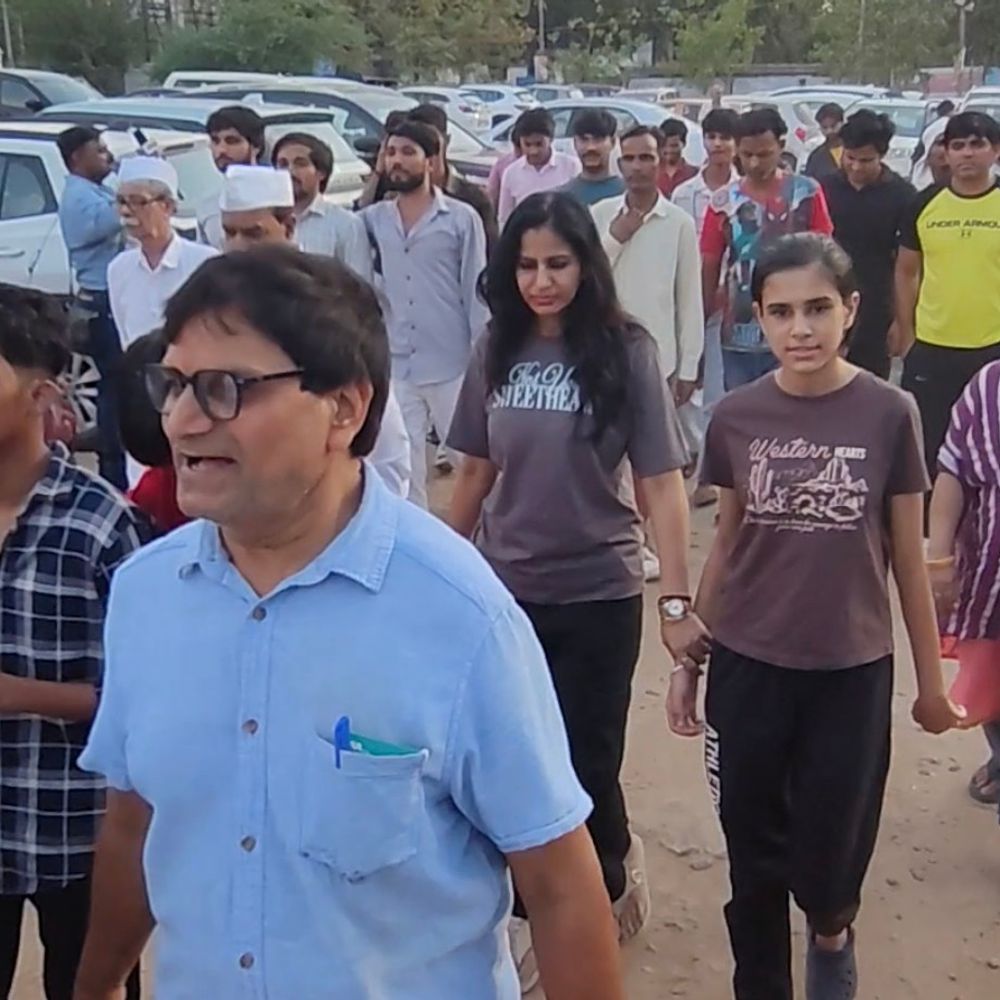 गुरुग्राम में कांग्रेस नेताओं ने किया प्रदर्शन:सरकारी अस्पताल में सुविधाओं की मांग, बोले- सरकार झूठे वादे कर रही