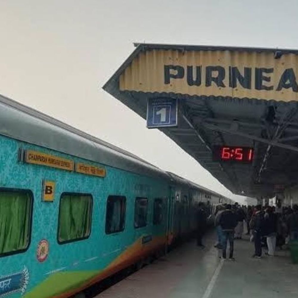 राजधानी एक्सप्रेस अब पूर्णिया जंक्शन से गुजरेगी:कटिहार-बारसोई रेलखंड पर दोहरीकरण के कारण बदला रूट, यात्रियों को मिलेगी नई सुविधा
