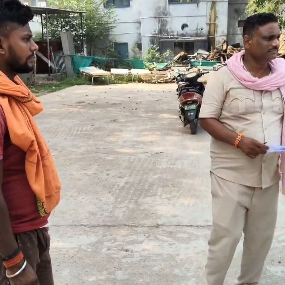 नालंदा के शीतला तालाब में मिली अधेड़ की लाश:शव की शिनाख्त नहीं, पानी में रहने से सड़-गल चुकी है; पुलिस बोली- पहचान की कोशिश जारी