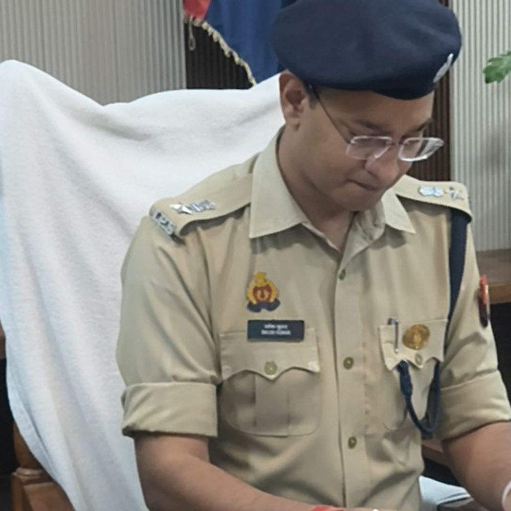 SSP ने रिश्वत, लापरवाही पर कार्रवाई की:तीन दरोगा निलंबित, एक चौकी प्रभारी लाइन हाजिर; नए चौकी प्रभारी तैनात