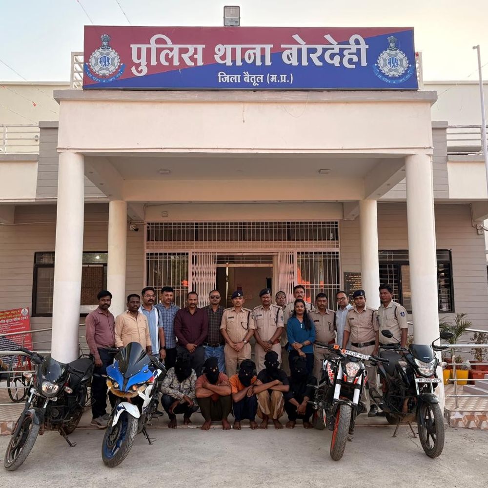 बैतूल में 9 लाख की लूट का खुलासा, 5 आरोपी:मास्टरमाइंड अब भी फरार, 10 हजार का इनाम घोषित, चाकू की नोक पर रुपयों का बैग लूटा