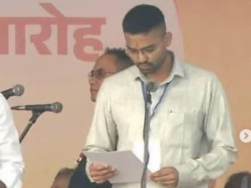 ‘भाजपा ने दीपक का प्रकाश बुझा दिया’:उपेंद्र कुशवाहा पर कांग्रेस का तंज, कहा- उनका लालची चरित्र बेटे की राजनीतिक यात्रा के लिए काल बना