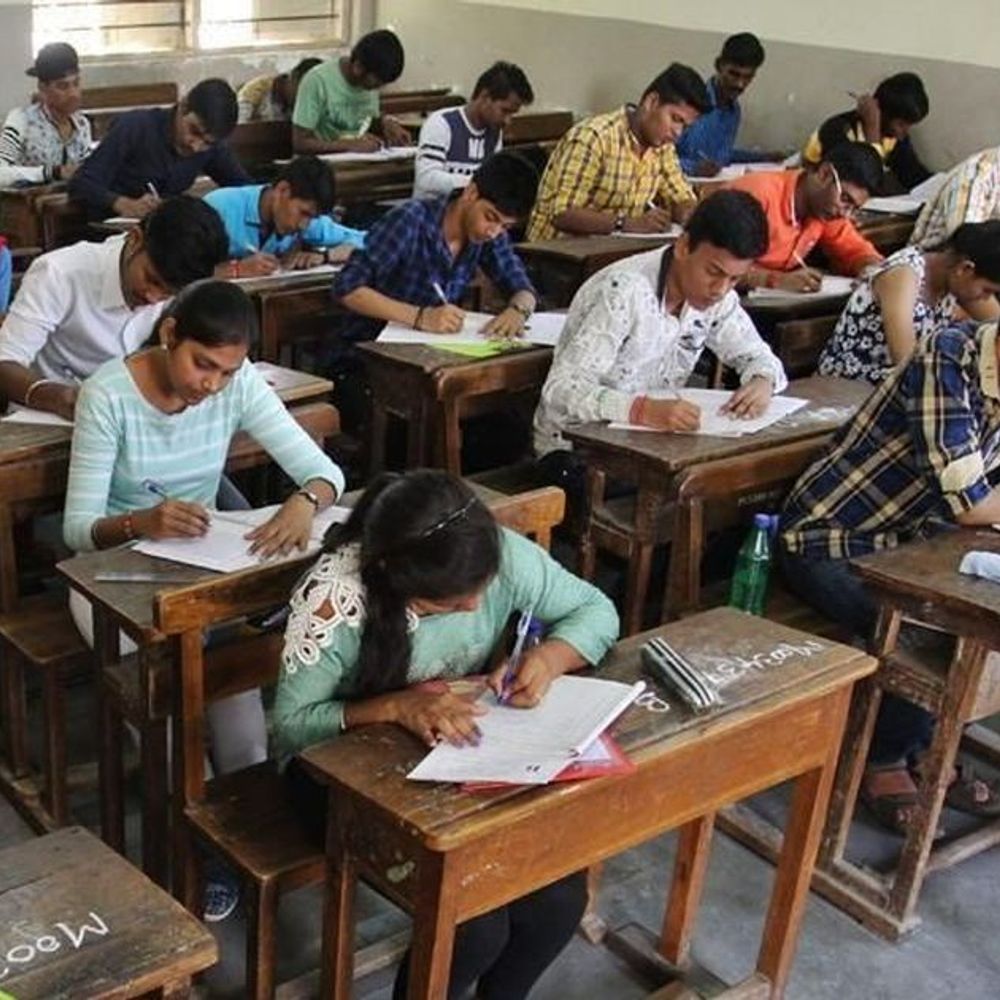 मेरठ में 3 और 4 जून को टीजीटी भर्ती परीक्षा:37 केंद्रों पर 54,910 अभ्यर्थी देंगे परीक्षा , 45 मिनट पहले बंद होंगे गेट