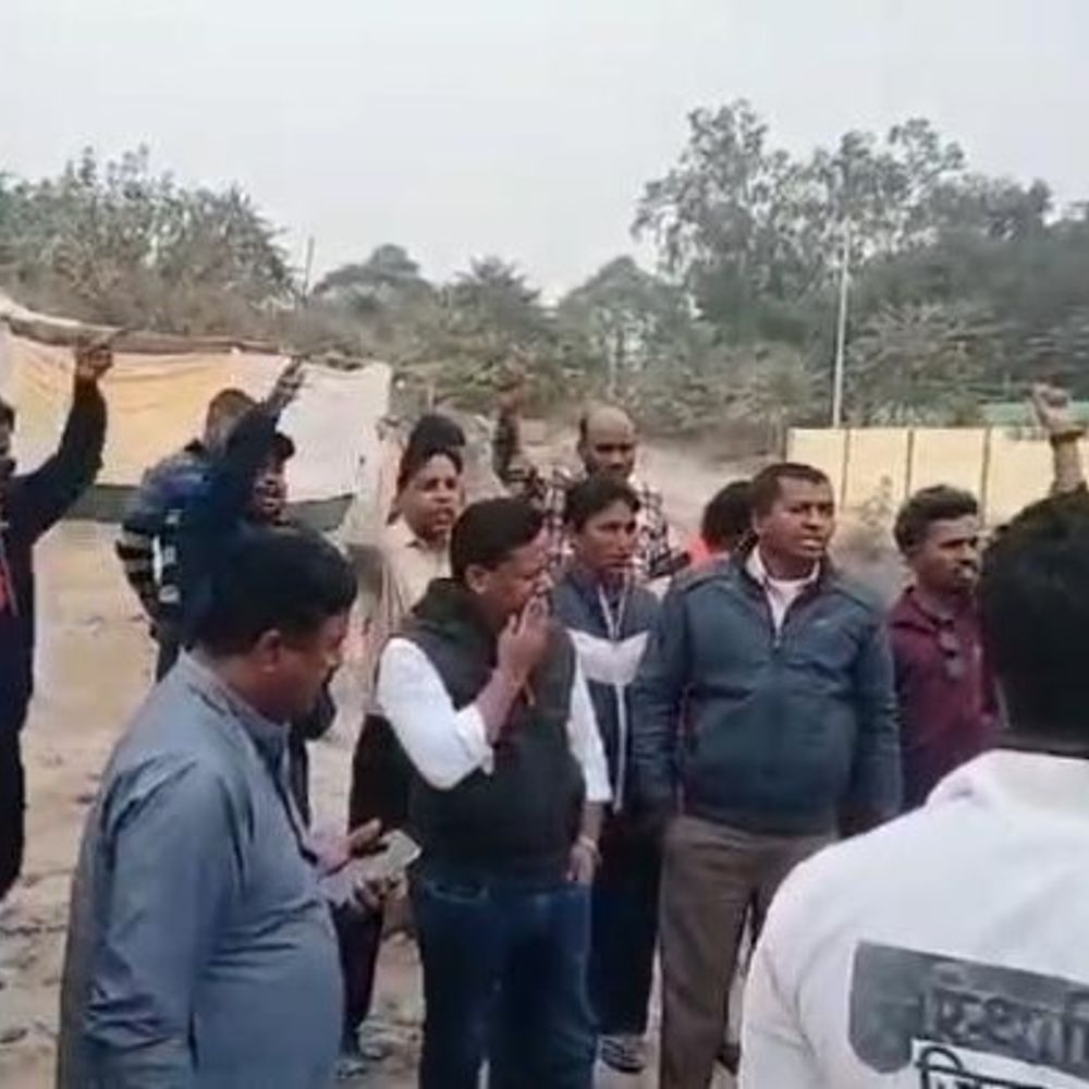 सर्वमंगला में ग्रामीणों का प्रदर्शन, प्रशासन को अंतिम चेतावनी:कोरबा में रानी गुफा जीर्णोद्धार, धूल समस्या पर 5 जून को सुशासन तिहार का विरोध