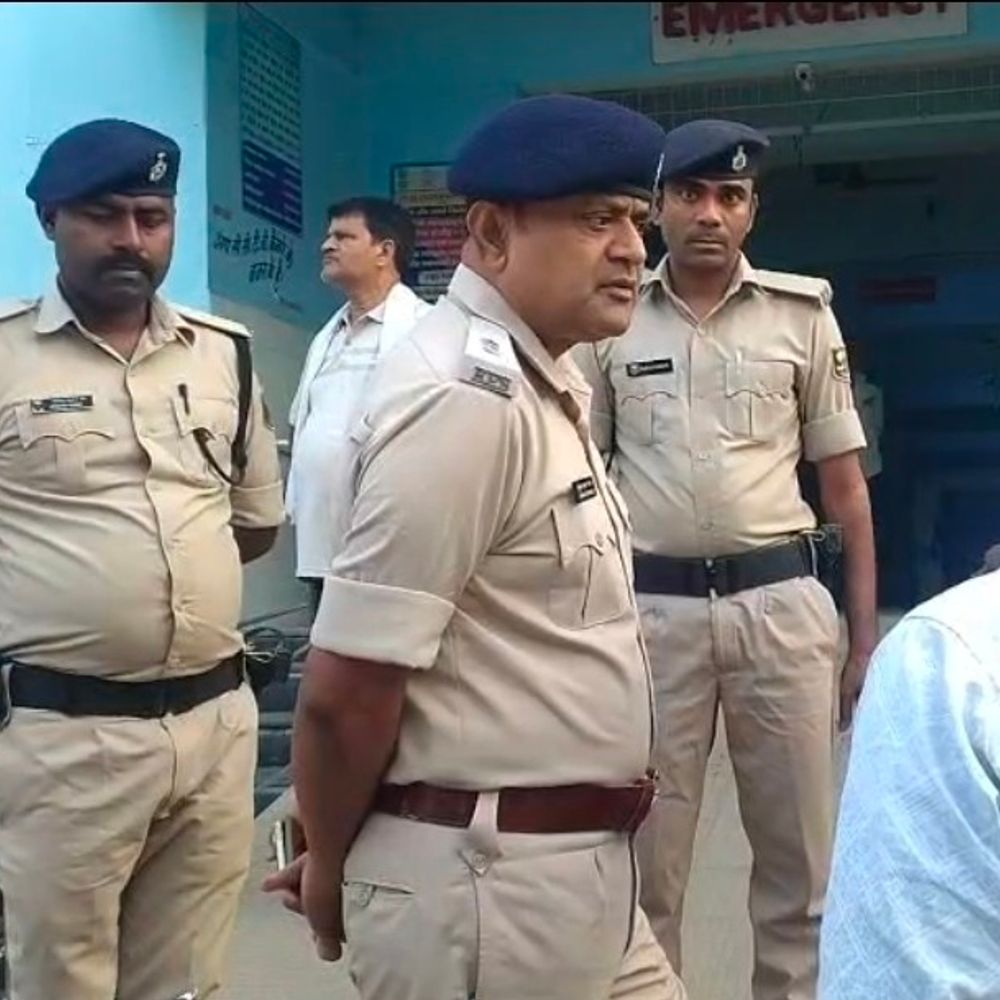 खगड़िया में महिला की चाकू मारकर हत्या:एक ही परिवार के 5 लोगों पर जानलेवा हमला, नाना-नानी समेत दो बच्चे घायल
