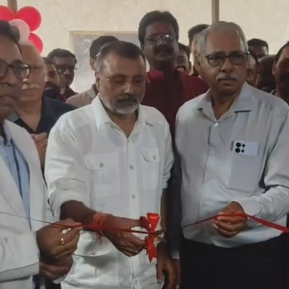 एम्स देवघर में अत्याधुनिक रक्त केंद्र का उद्घाटन:सांसद निशिकांत दुबे ने कहा- यह सुविधा पड़ोसी जिलों के लोगों के लिए भी फायदेमंद होगी