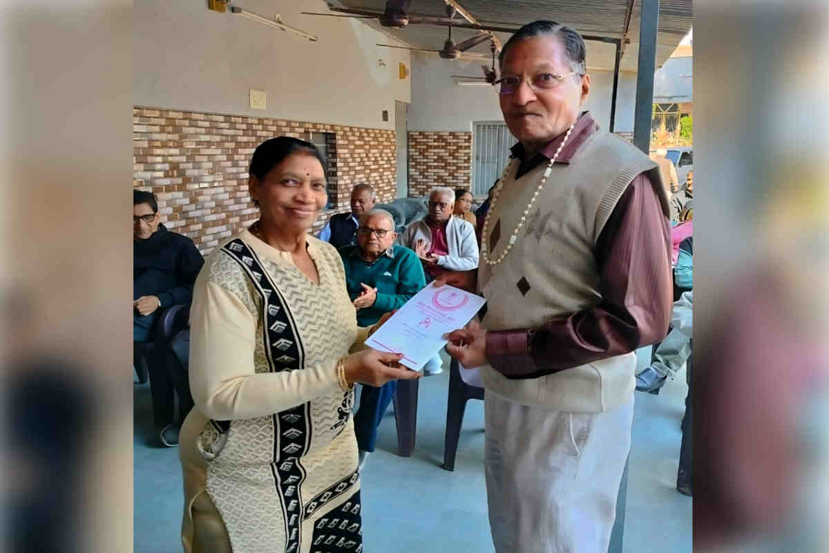 दिल्ली होटल अग्निकांड : अजमेर के पति-पत्नी की मौत, करीबी दोस्त ने कहा- पलभर में छीन लिया 30 साल पुराना यार