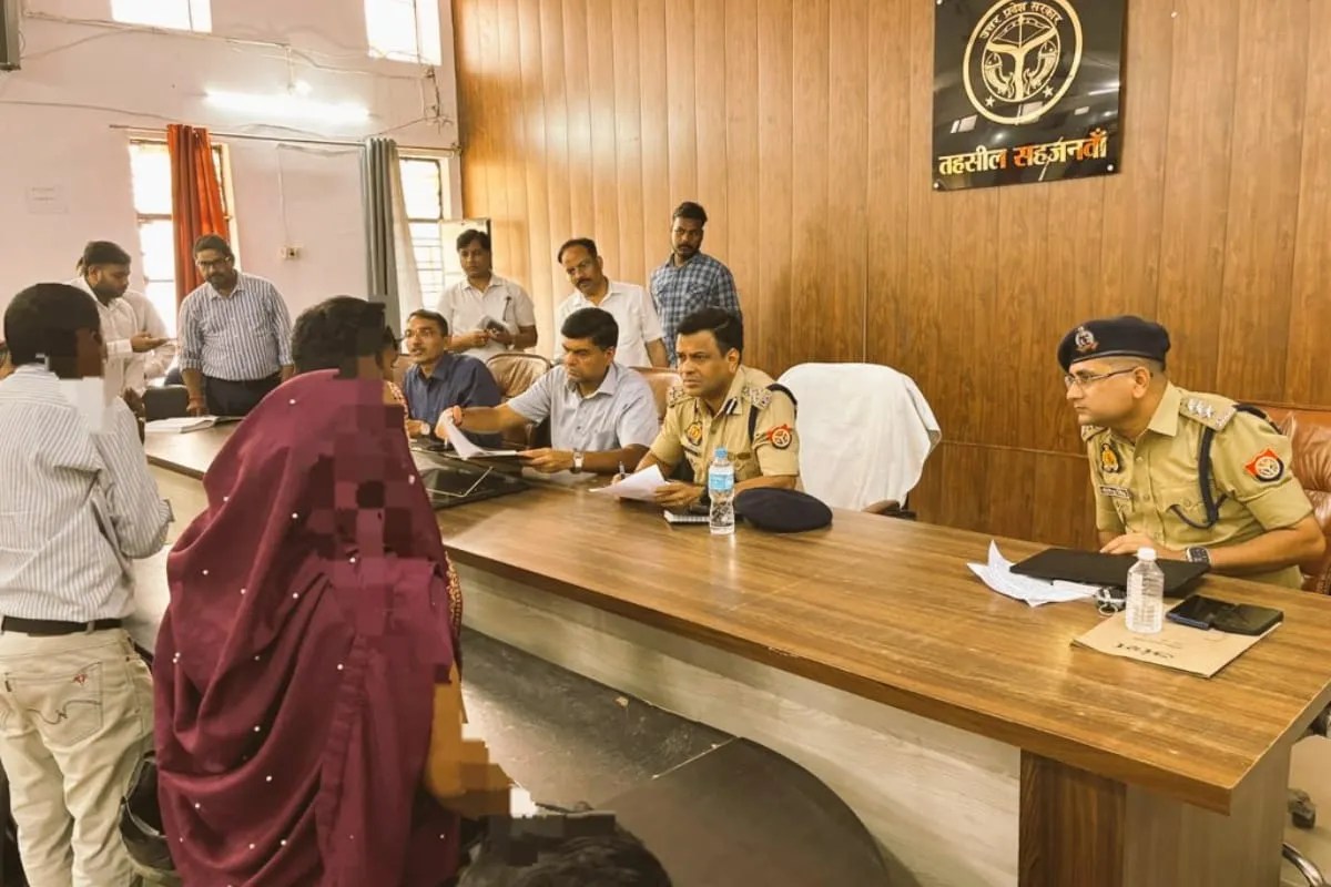 Gorakhpur News: संपूर्ण समाधान दिवस में नहीं आए 9 अफसर, कमिश्नर ने दिया वेतन रोकने का आदेश