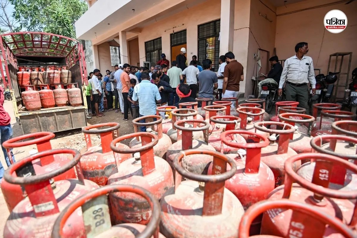 घरेलू सिलेंडर के दामों में 29 रुपये का इजाफा होने पर दिल्ली में हुआ 942 रुपये का सिलेंडर, जानें क्या है आपके शहर की रेट