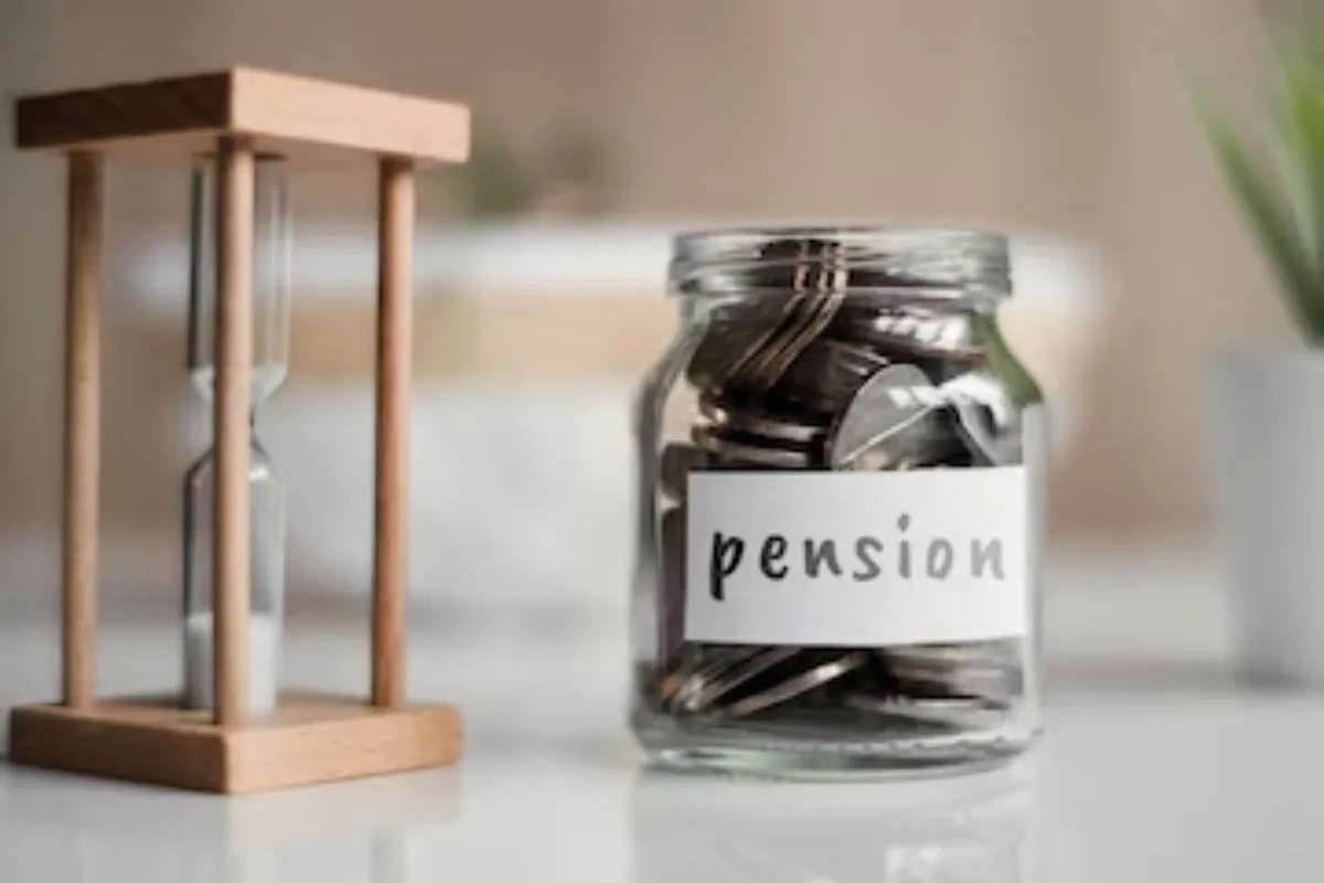 8वें वेतन आयोग के साथ Old Pension Scheme लाने की मांग हुई तेज, क्या सरकार के लिए आसान होगा यह करना?