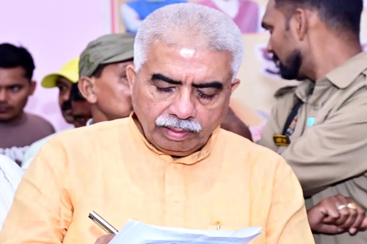 Kanpur News:2 मिनट की कॉल से मच गया हड़कंप, डायल-112 पर मंत्री राकेश सचान को मिली जान से मारने की धमकी, मुकदमा दर्ज