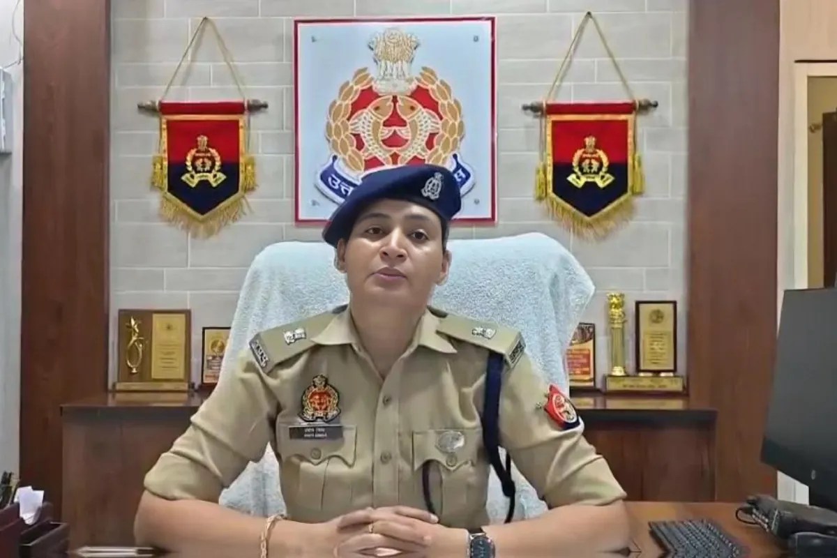 Jhansi News: मस्जिद सील और मौलाना गिरफ्तारी की वायरल खबर गलत, पुलिस ने दर्ज किया मुकदमा