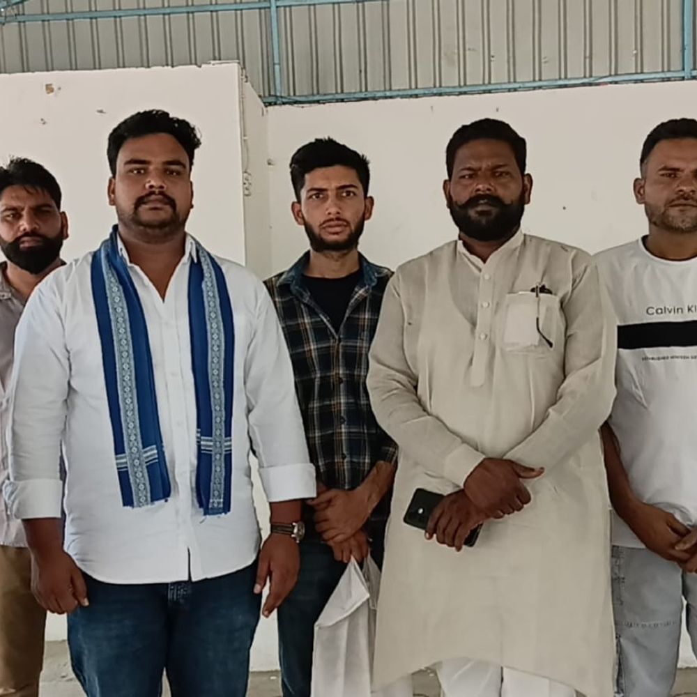 सहारनपुर में दो लग्जरी गाड़ियां लौटाने से इनकार:दोस्ती में ली गई फॉर्च्यूनर और थार, धोखाधड़ी का आरोप