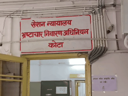 कोटा में दो हेड कांस्टेबल को 3-3 साल की जेल:होमगार्ड ड्यूटी लगाने के बदले 1500 रूपए की रिश्वत मांगी, 15 साल बाद सजा