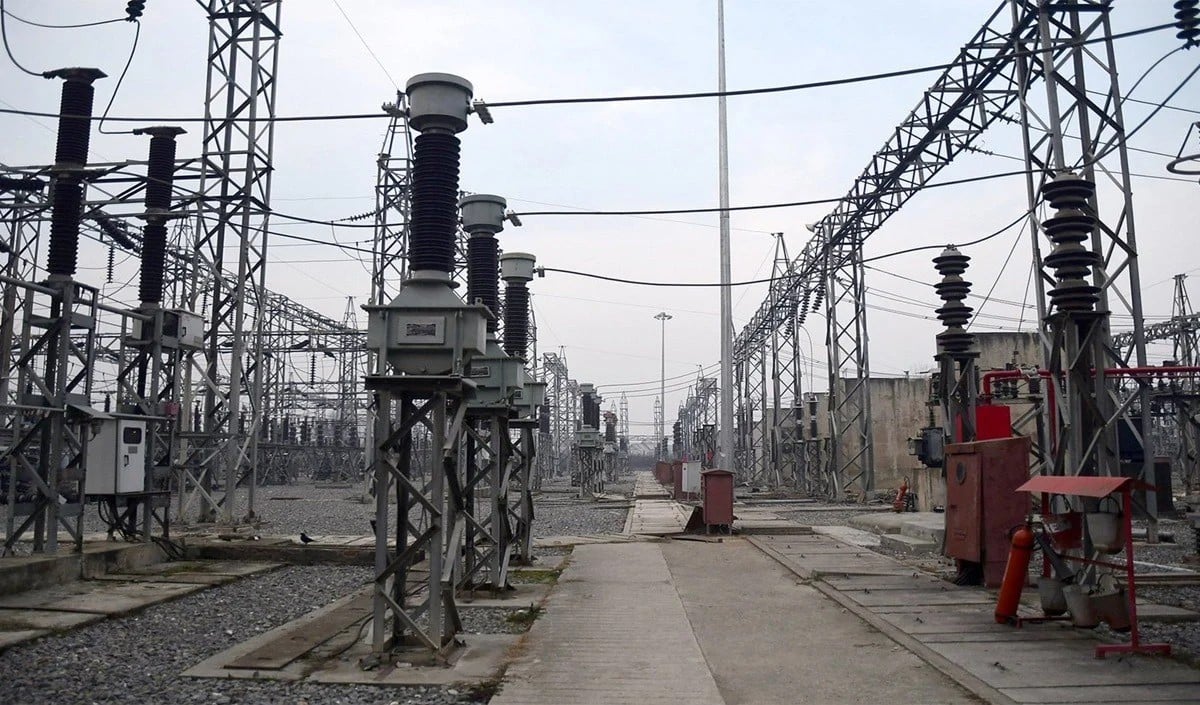 Power Sector में Adani का 3,050 करोड़ का Mega Deal, IntelliSmart के अधिग्रहण से बदलेगा बाजार का खेल