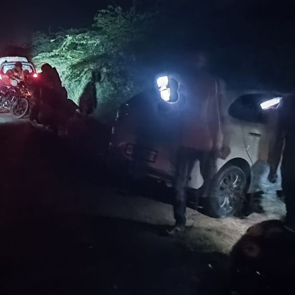 उन्नाव में सर्राफा व्यापारी से लूट:शाम को तमंचे के बल पर लाखों के गहने लूटे, ASP ने घटनास्थल पर पहुँचे