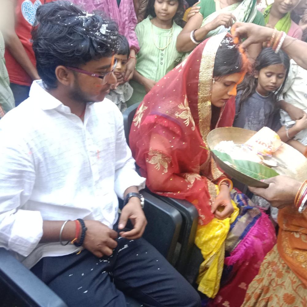 जमुई में BPSC शिक्षिका ने बहन से की शादी, VIDEO:जेंडर बदलकर राखी से बनी राहुल, 5 साल से चल रहा था अफेयर