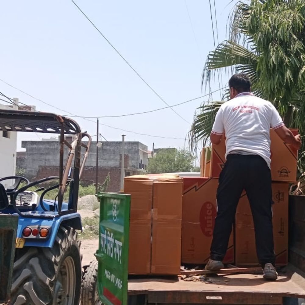 सहारनपुर नगर निगम का गोदाम पर छापा:प्रतिबंधित प्लास्टिक गिलास जब्त, 40 हजार जुर्माना वसूला