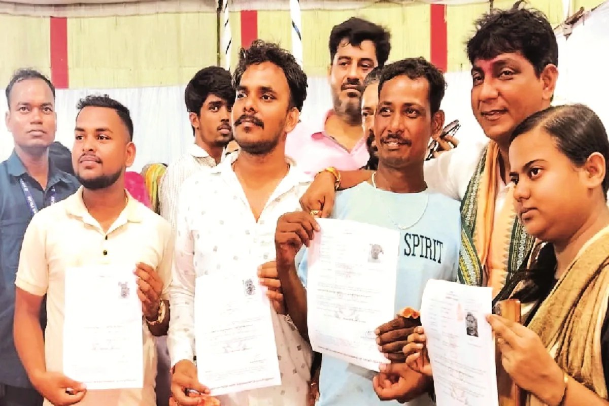 Government Services: ड्राइविंग लाइसेंस के लिए नहीं लगाना पड़ेगा RTO चक्कर, छत्तीसगढ़ के गांव-गांव तक पहुंची सेवाएं