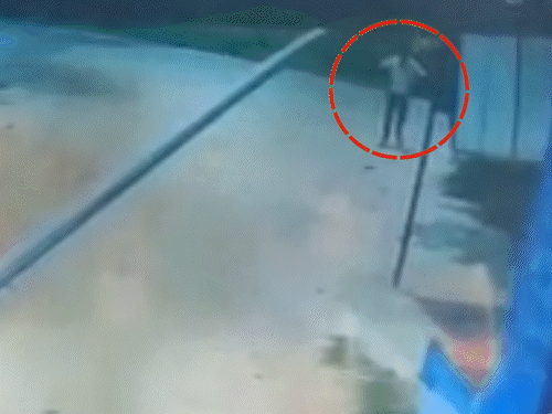 CSP लूटने पहुंचे बदमाश, गेट नहीं खुला तो की फायरिंग:मुजफ्फरपुर में लूट की कोशिश नाकाम; कर्मी की सूझबूझ से टली बड़ी वारदात