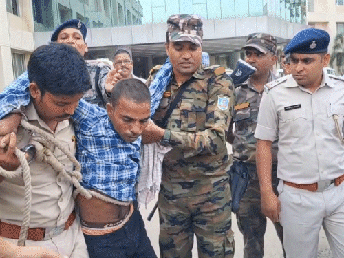 हजारीबाग में भाई-बहन मर्डर का खुलासा, आरोपी गिरफ्तार:रेप के विरोध पर बच्ची को मारा, साक्ष्य छुपाने के लिए की मासूम की हत्या