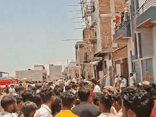 कहां है 8 मौतों का जिम्मेदार फिरोज?:दिल्ली से माल लाकर जयपुर में अवैध पटाखा फैक्ट्री में पैकेजिंग, मकान मालिक याकूब भी फरार