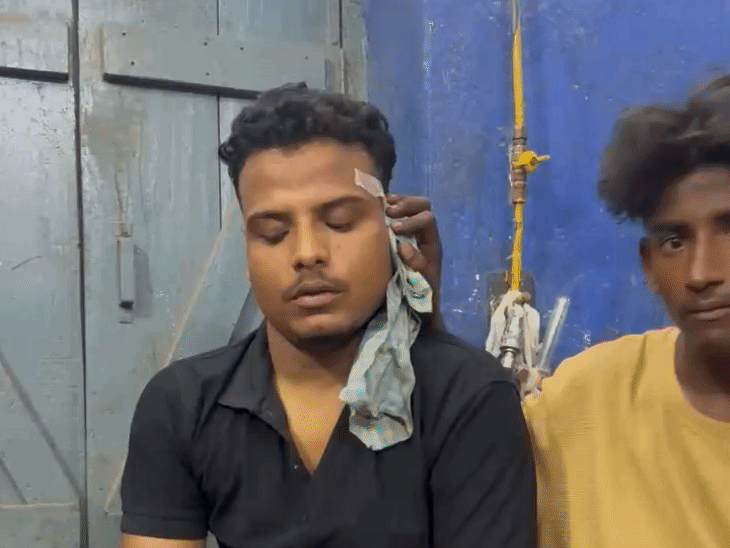 ‘जिस कान से सुनते हो, उसे सुनने लायक नहीं छोड़ेंगे’:नवादा में प्रेमिका के भाई ने फोन पर बात करते प्रेमी का कान काटा
