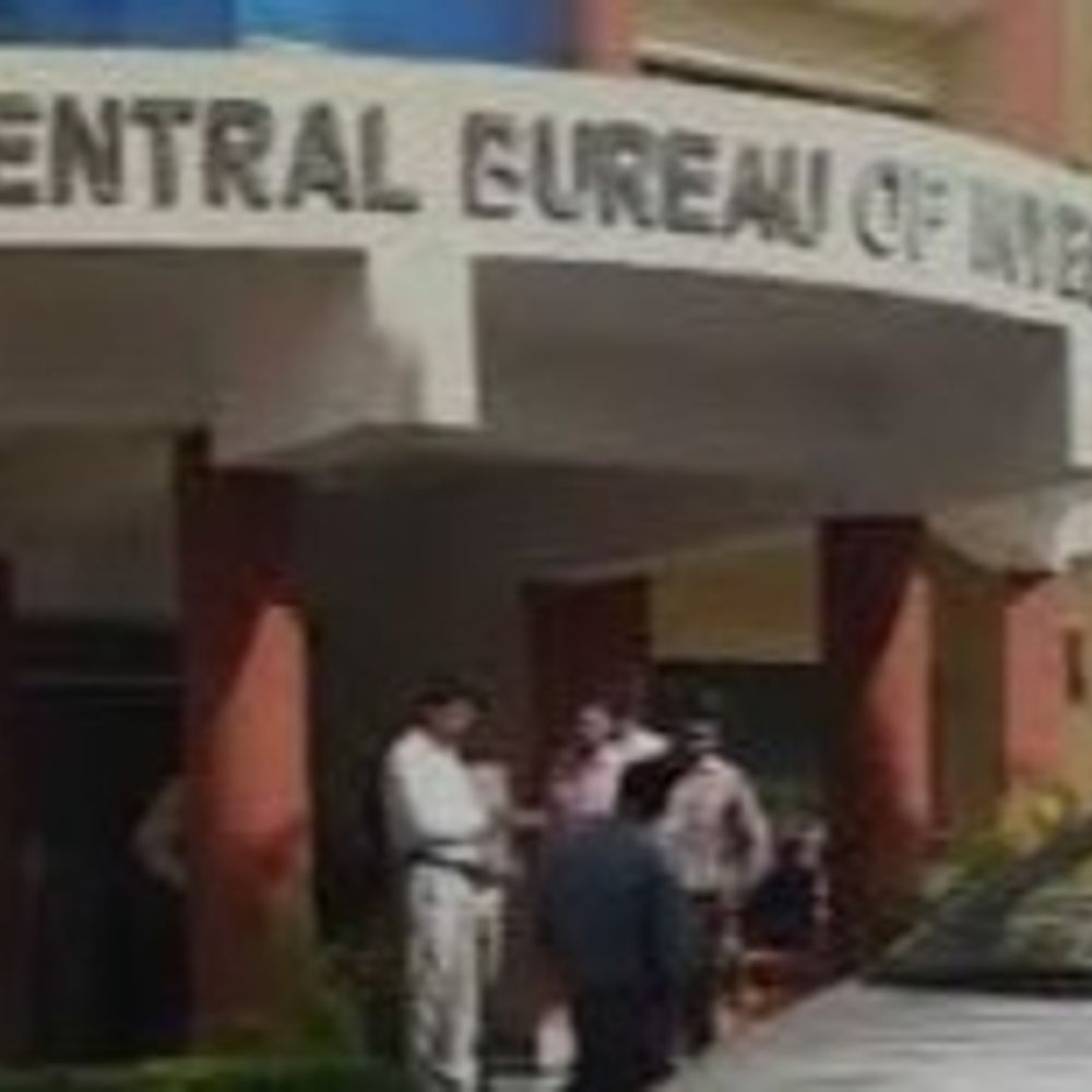 रेलवे में पदस्थ सेक्शन इंजीनियर गिरफ्तार:सीबीआई ने एक लाख की रिश्वत लेते पकड़ा,ठेकेदार की सुरक्षा राशि वापस करने के लिए मांगी थी रिश्वत