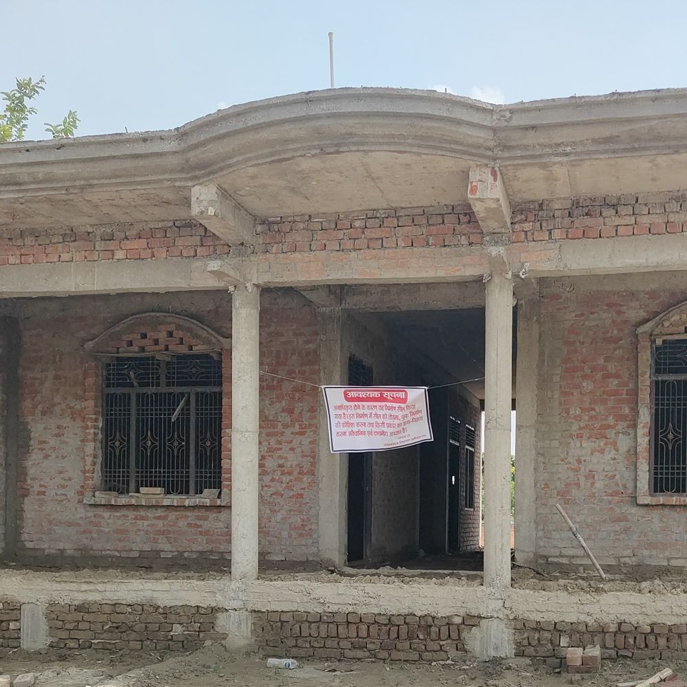PDA ने प्रयागराज फाफामऊ में 10 अवैध निर्माण सील किए:गोहरी रोड से शांति पुरम तक हुई कार्रवाई, नियमों का उल्लंघन पर एक्शन