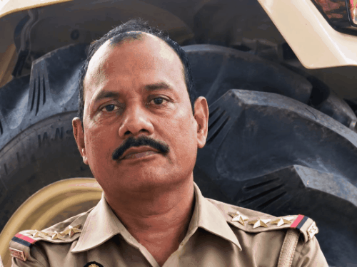 सात थानेदारों का तबादला, दो दरोगा को मिली नई जिम्मेदारी:इंस्पेक्टर रिकेश कुमार सिंह को मिला चमनगंज थाना, दरोगा मनीष कुमार बने कोहना थानाध्यक्ष