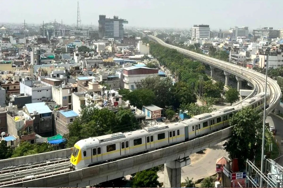 अब 6 नहीं 17 किमी ट्रैक पर दौड़ेगी इंदौर मेट्रो, यात्रियों की संख्या बढ़ने की उम्मीद