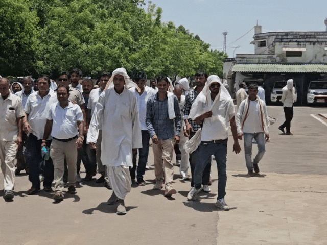 सोशल मीडिया पर कुछ लोग कर रहे अभद्रता:ग्रामीणों ने की एसपी से कार्रवाई की मांग, पुलिस ने 1 व्यक्ति को किया गिरफ्तार