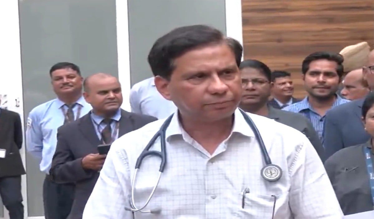 Malviya Nagar Hotel Fire: दिल्ली अग्निकांड में 17 विदेशियों समेत 21 की मौत, 8 की हालत नाजुक