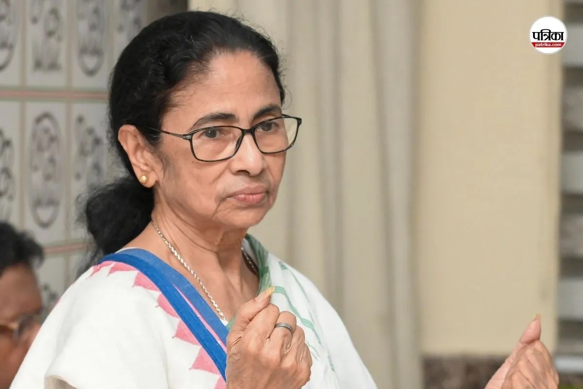 ममता बनर्जी ने उठाया बड़ा कदम, दो विधायकों को किया सस्पेंड