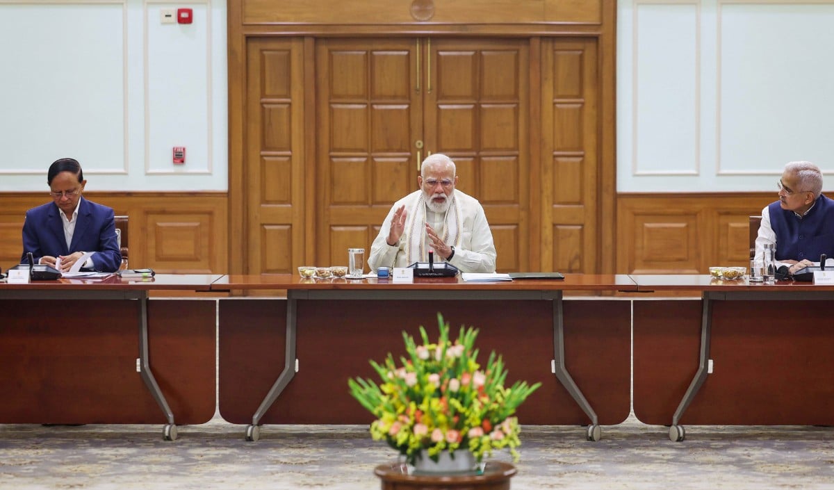 PM Modi की बड़ी बैठक, Global Crisis के बीच Economic Growth की रफ्तार तेज करने पर हुआ मंथन