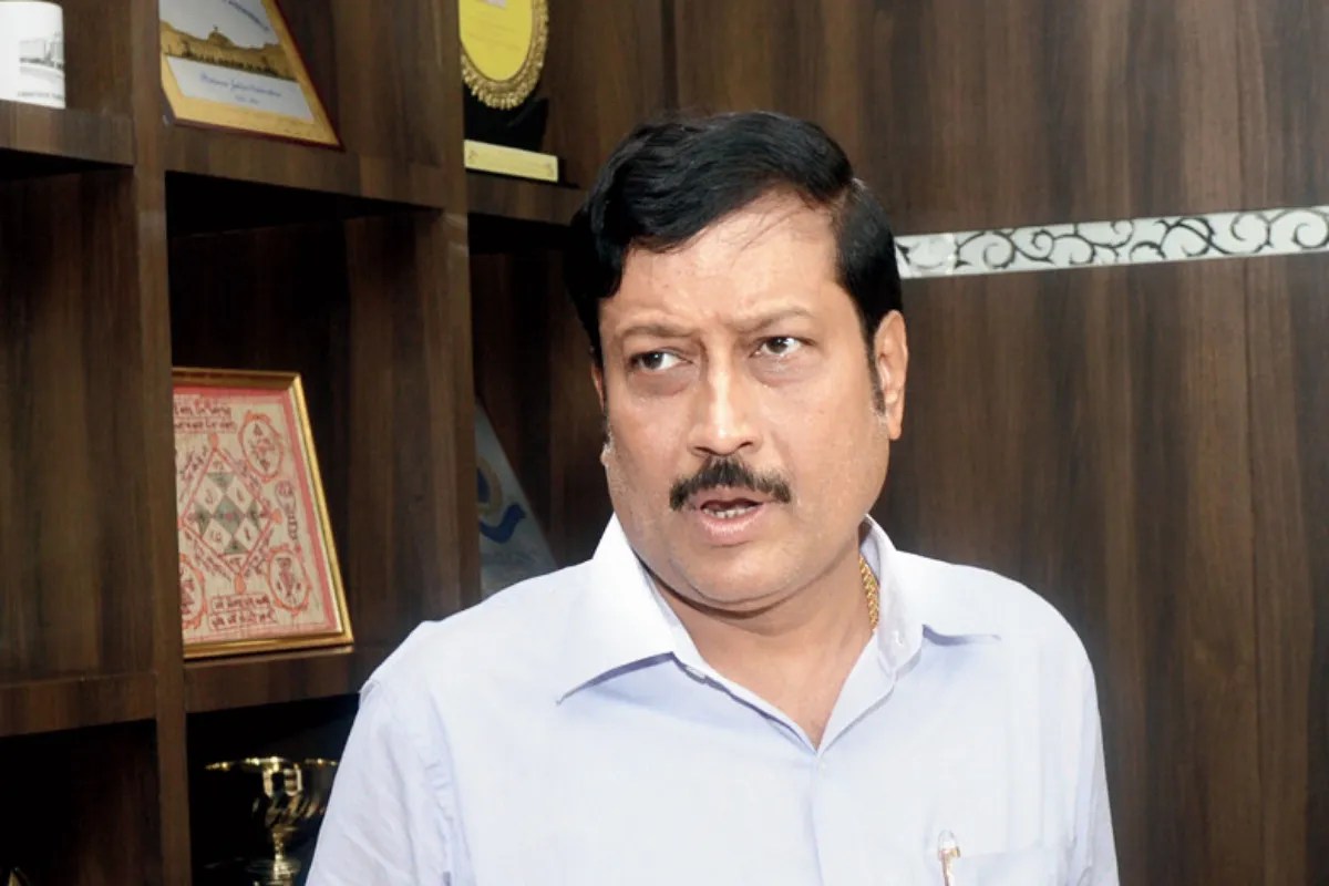 टीएमसी को लगा एक और झटका, पूर्व मेयर और दो बार के विधायक सब्यसाची दत्ता गिरफ्तार